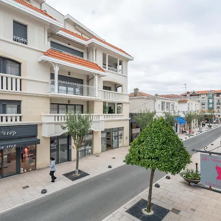 Apartment T3 En Centre-ville D'arcachon, Proche Plage, Avec Parking Et Balcon - Fr-1-319-439