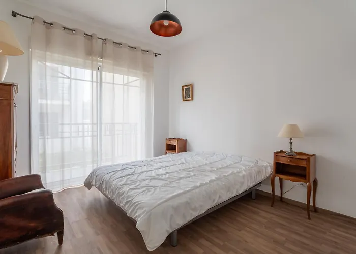 Daire T3 En Centre-ville D'arcachon, Proche Plage, Avec Parking Et Balcon - Fr-1-319-439